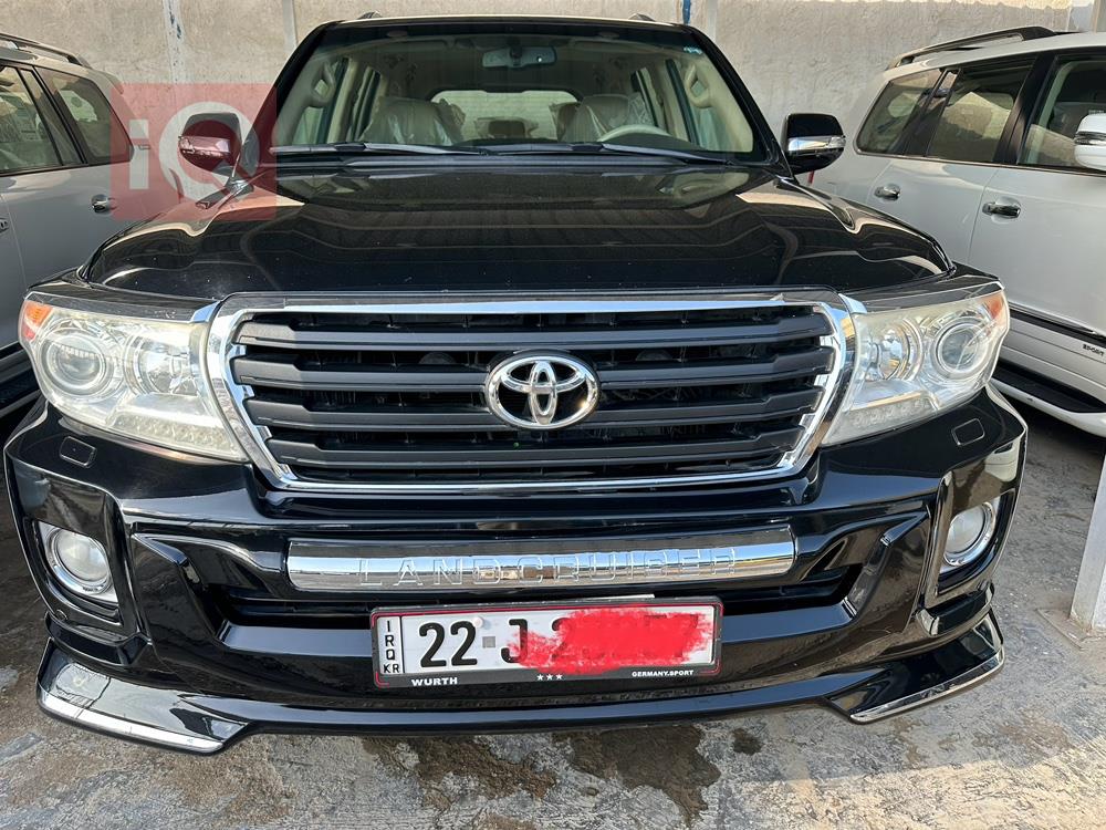 تۆیۆتا لاند کروزەر